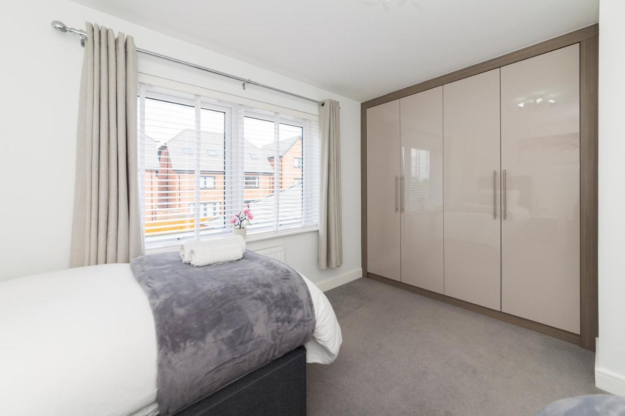 Greenfield Modern 3Br Home - Southcote Lane , Reading Exterior photo